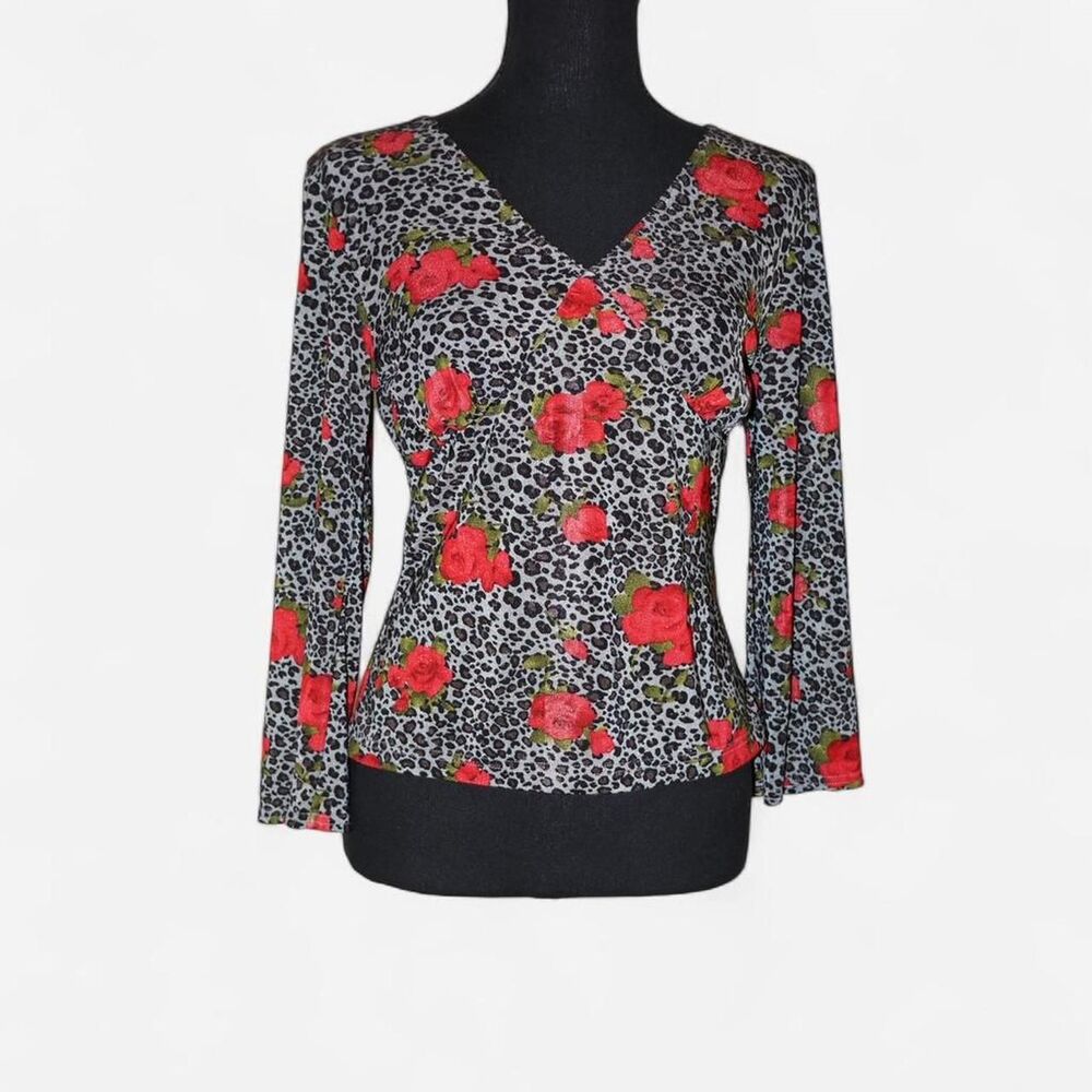 No Boundaries Women's Stretch Animal Print Rose Blouse